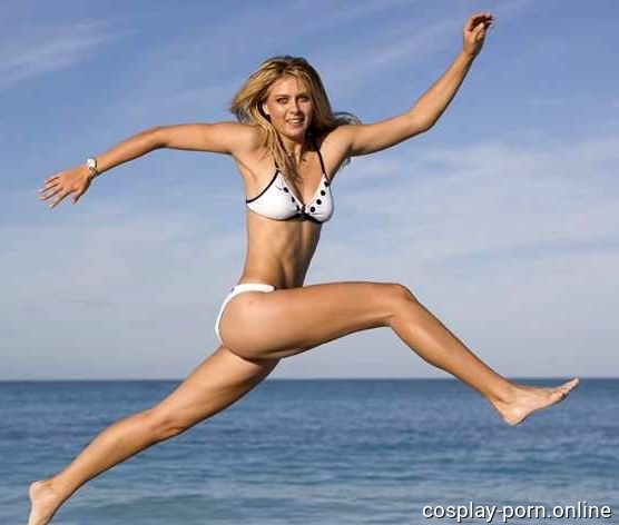 Двойник Марии Шараповой трахается с негром после фотосессии (+порно фото)